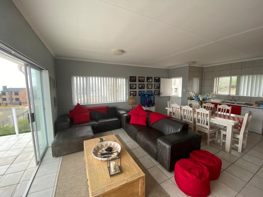 4 Bedroom Property for Sale in Jongensfontein Western Cape